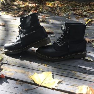 Dr. Martens 1460 Black Smooth Boots